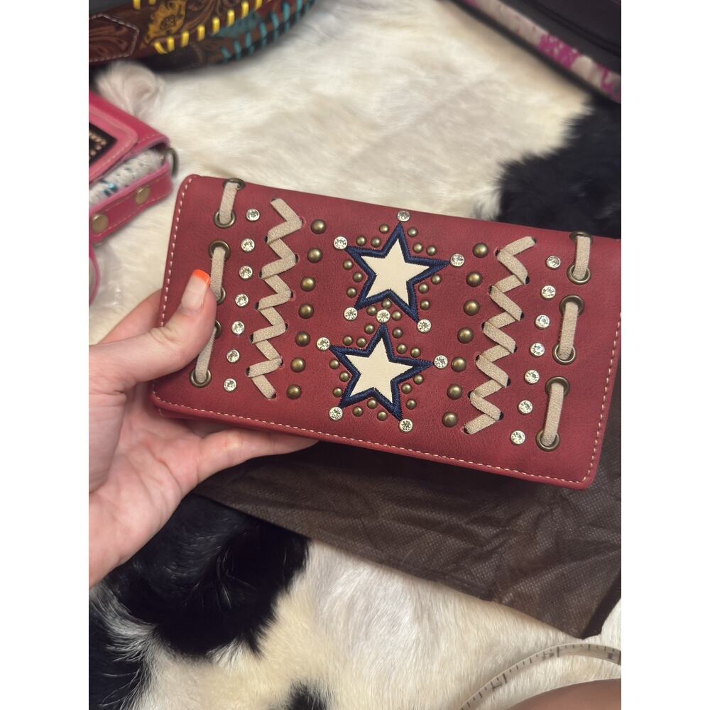 Montana West Southern Red Leather Star Stud Trifold Wallet Change Cards Back Zip